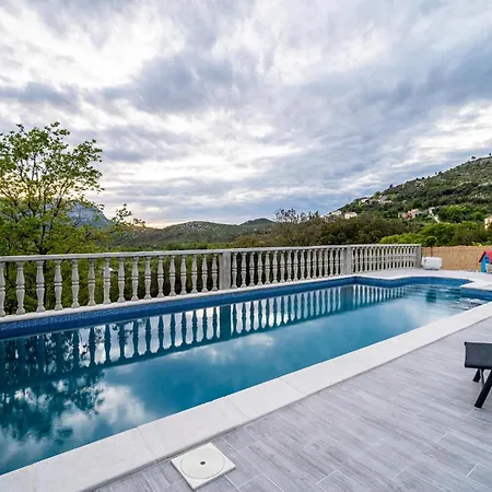 Nice Home In Ston Σπίτι διακοπών *